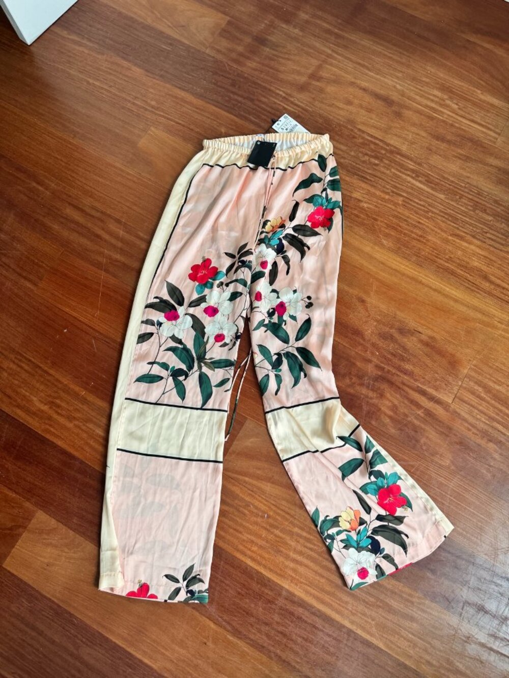 Zara Floral Satin Wide-Leg Pajama Pants — NWT Size S